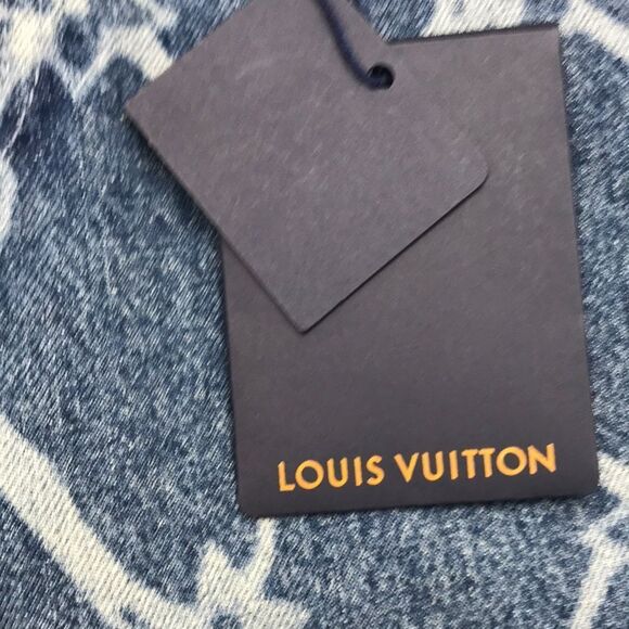 Louis Vuitton Blue Jean Shorts with Geometric Pattern - Picture 6 of 12